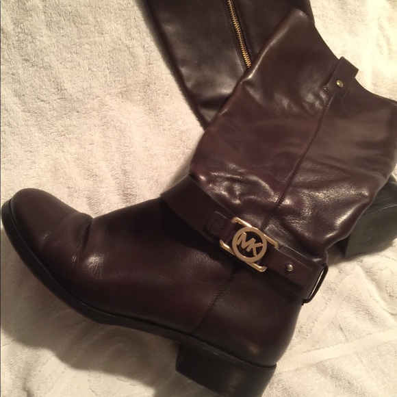 MICHAEL KORS LEATHERS BOOTS TALL - Picture 2 of 5